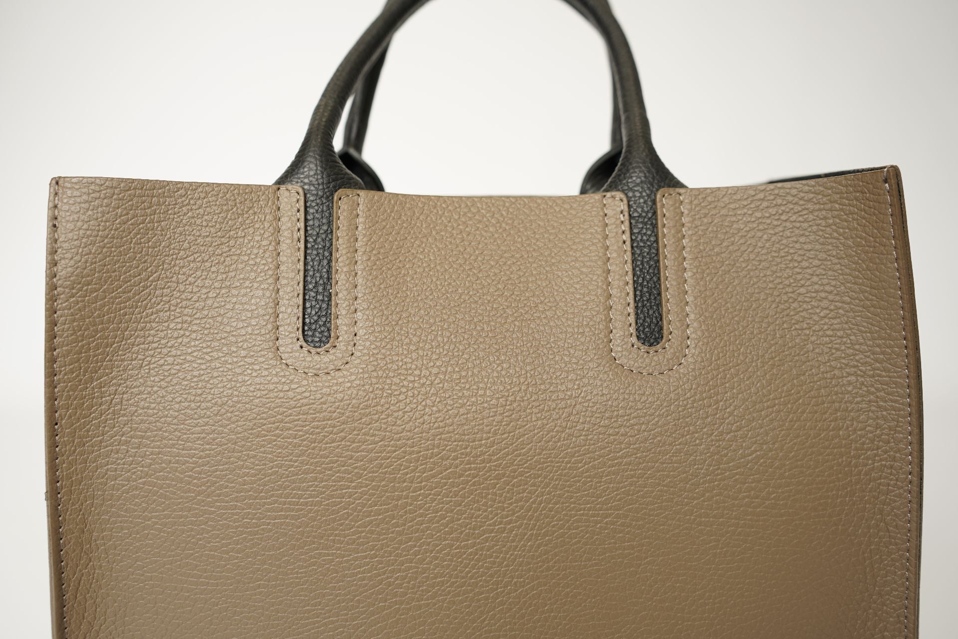 Сумка тоут Tiana